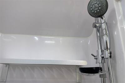 2025 MDC XT16HR ISLAND 22FT   - Photo 25 - Santa Fe Springs, CA 90670