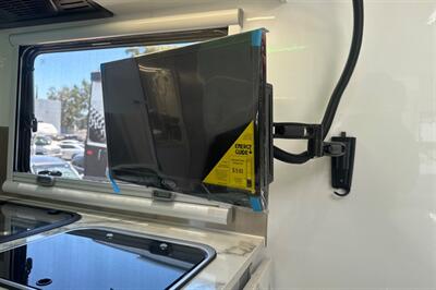 2025 MDC XT16HR ISLAND 22FT   - Photo 12 - Santa Fe Springs, CA 90670