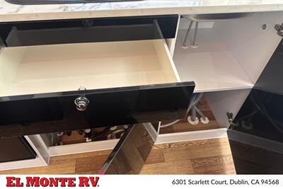 2025 MDC XT16HR ISLAND XT16HR ISLAND   - Photo 17 - Dublin, CA 94568