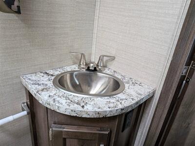 2018 Jayco Redhawk 25R   - Photo 18 - Dublin, CA 94568
