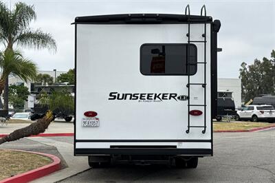 2024 Forest River Sunseeker 2150SLE   - Photo 4 - Santa Fe Springs, CA 90670
