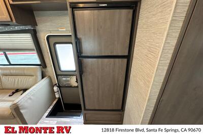 2024 Thor Four Winds 28A   - Photo 26 - Santa Fe Springs, CA 90670