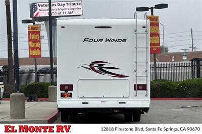 2024 Thor Four Winds 28A   - Photo 4 - Santa Fe Springs, CA 90670