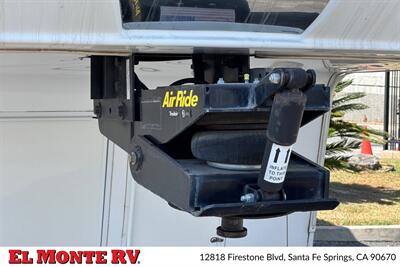 2012 Keystone Mountaineer 345DBQ - Photo 5 - Santa Fe Springs, CA 90670