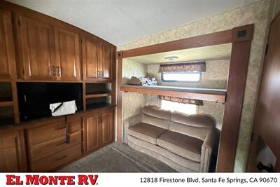 2012 Keystone Mountaineer 345DBQ - Photo 31 - Santa Fe Springs, CA 90670