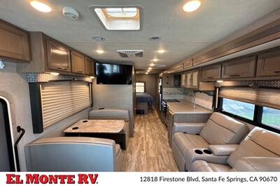 2021 Thor Hurricane 29M   - Photo 13 - Santa Fe Springs, CA 90670