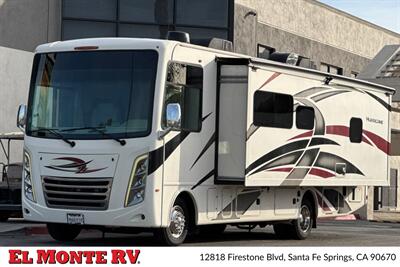2021 Thor Hurricane 29M   - Photo 8 - Santa Fe Springs, CA 90670