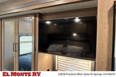 2021 Thor Hurricane 29M   - Photo 35 - Santa Fe Springs, CA 90670