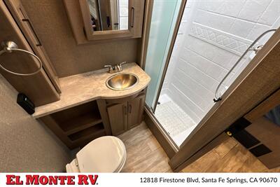 2021 Thor Hurricane 29M   - Photo 28 - Santa Fe Springs, CA 90670