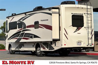 2021 Thor Hurricane 29M   - Photo 6 - Santa Fe Springs, CA 90670