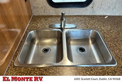 2018 Coachmen Leprechaun 260QB   - Photo 18 - Dublin, CA 94568