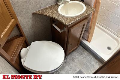 2018 Coachmen Leprechaun 260QB   - Photo 29 - Dublin, CA 94568