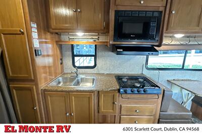 2018 Coachmen Leprechaun 260QB   - Photo 17 - Dublin, CA 94568