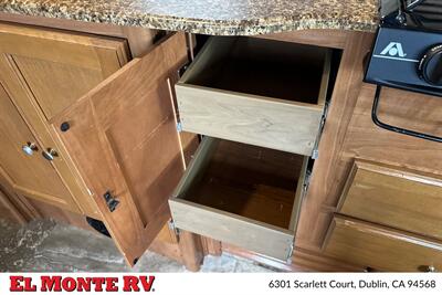 2018 Coachmen Leprechaun 260QB   - Photo 24 - Dublin, CA 94568