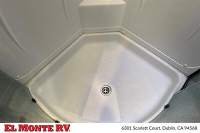 2023 Coachmen Leprechaun 260QB   - Photo 30 - Dublin, CA 94568