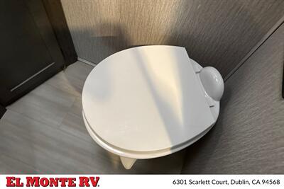 2023 Coachmen Leprechaun 260QB   - Photo 29 - Dublin, CA 94568