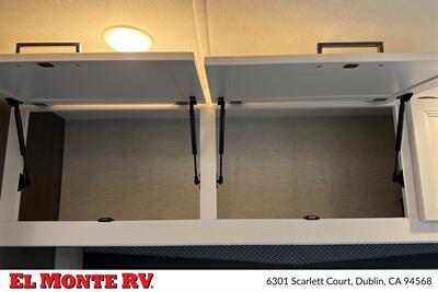 2025 Thor Four Winds 22E   - Photo 15 - Dublin, CA 94568