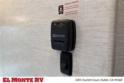 2025 Thor Four Winds 22E   - Photo 37 - Dublin, CA 94568