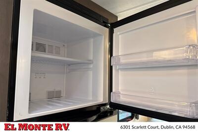 2025 Thor Four Winds 22E   - Photo 26 - Dublin, CA 94568