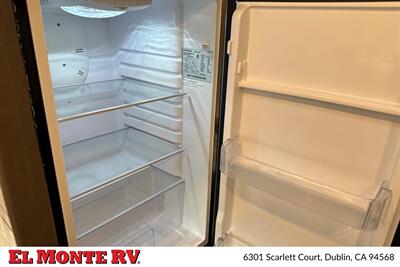 2025 Thor Four Winds 22E   - Photo 25 - Dublin, CA 94568