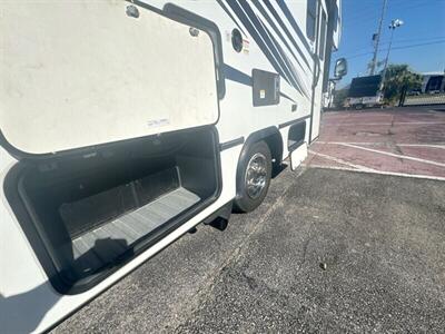 2024 Forest River Sunseeker 2150SLE   - Photo 20 - Orlando, FL 32808