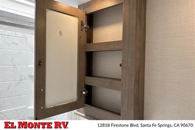 2025 Gulf Stream Conquest 6238 - Photo 29 - Santa Fe Springs, CA 90670