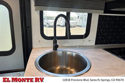 2025 Gulf Stream Conquest 6238 - Photo 18 - Santa Fe Springs, CA 90670