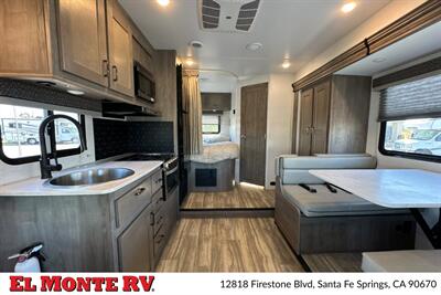 2025 Gulf Stream Conquest 6238 - Photo 13 - Santa Fe Springs, CA 90670