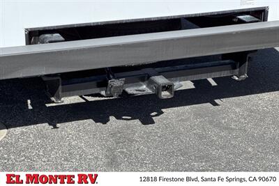 2024 Forest River Sunseeker 2860DS   - Photo 5 - Santa Fe Springs, CA 90670