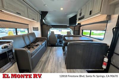 2024 Forest River Sunseeker 2860DS   - Photo 38 - Santa Fe Springs, CA 90670