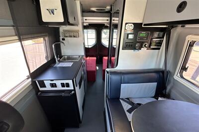 2022 Winnebago Revel 44E   - Photo 12 - Dublin, CA 94568
