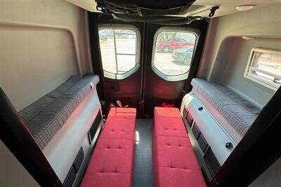 2022 Winnebago Revel 44E   - Photo 21 - Dublin, CA 94568