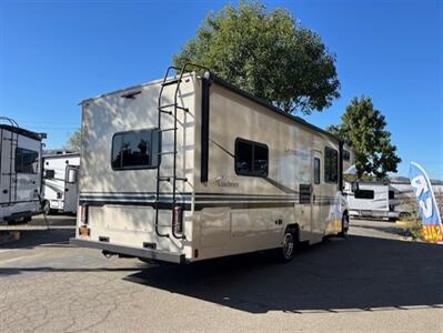 2023 Coachmen Leprechaun 271QB   - Photo 5 - Santa Fe Springs, CA 90670