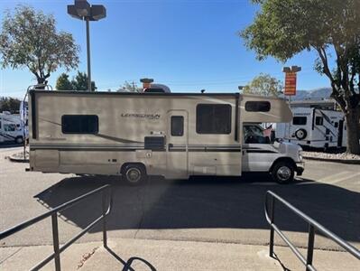 2023 Coachmen Leprechaun 271QB   - Photo 4 - Santa Fe Springs, CA 90670