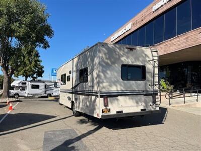 2023 Coachmen Leprechaun 271QB   - Photo 7 - Santa Fe Springs, CA 90670