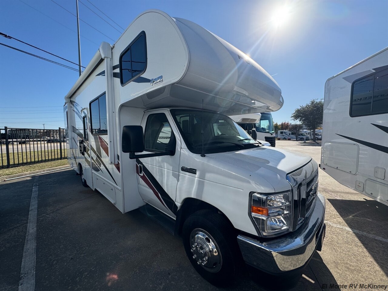 2024 Thor Four Winds 28A   - Photo 1 - Santa Fe Springs, CA 90670