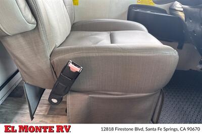 2023 Forest River FR3 32DS   - Photo 11 - Santa Fe Springs, CA 90670