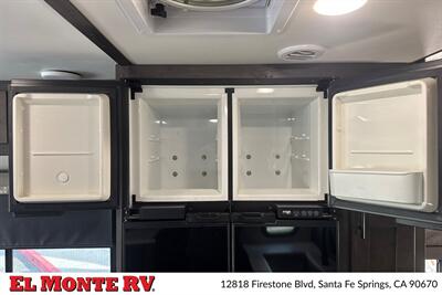2023 Forest River FR3 32DS   - Photo 25 - Santa Fe Springs, CA 90670