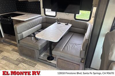 2023 Forest River FR3 32DS   - Photo 13 - Santa Fe Springs, CA 90670