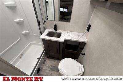 2023 Forest River FR3 32DS   - Photo 28 - Santa Fe Springs, CA 90670