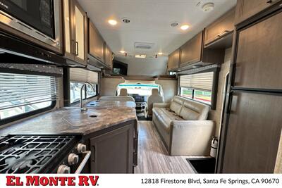 2024 Thor Four Winds 28A   - Photo 37 - Santa Fe Springs, CA 90670