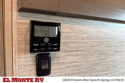 2024 Thor Four Winds 28A   - Photo 35 - Santa Fe Springs, CA 90670