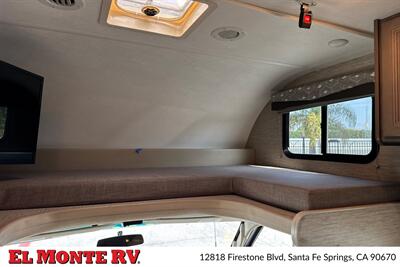 2024 Thor Four Winds 28A   - Photo 34 - Santa Fe Springs, CA 90670