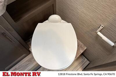 2024 Thor Four Winds 28A   - Photo 30 - Santa Fe Springs, CA 90670