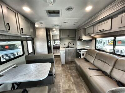 2025 Coachmen Leprechaun 260QB   - Photo 15 - Santa Fe Springs, CA 90670