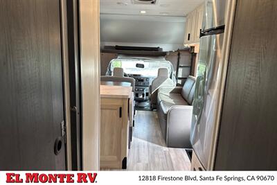 2024 Forest River Sunseeker 2950LE   - Photo 39 - Santa Fe Springs, CA 90670