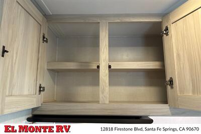 2024 Forest River Sunseeker 2950LE   - Photo 22 - Santa Fe Springs, CA 90670