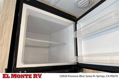2024 Forest River Sunseeker 2950LE   - Photo 26 - Santa Fe Springs, CA 90670