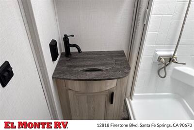 2024 Forest River Sunseeker 2950LE   - Photo 29 - Santa Fe Springs, CA 90670