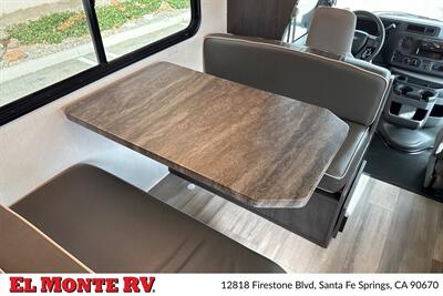 2024 Forest River Sunseeker 2950LE   - Photo 14 - Santa Fe Springs, CA 90670